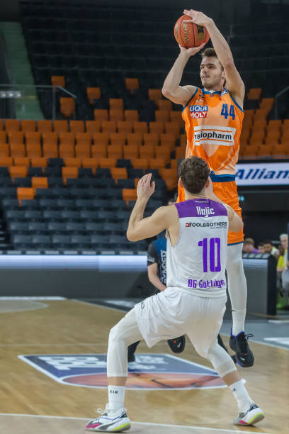 对日韩球队 对日韩球队